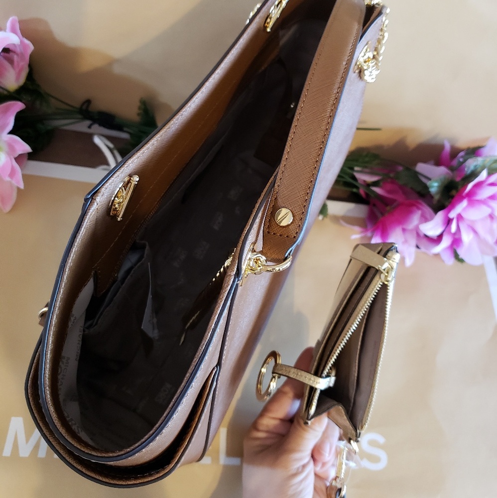 Michael kors purse shoulder bag ONLY - Picture 3 of 7